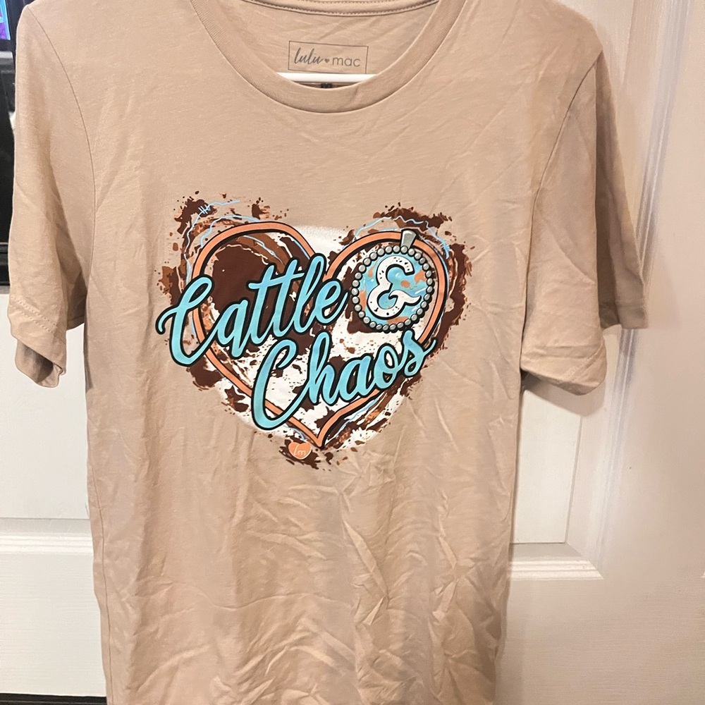 Tan Short Sleeve Tee with Heart Design